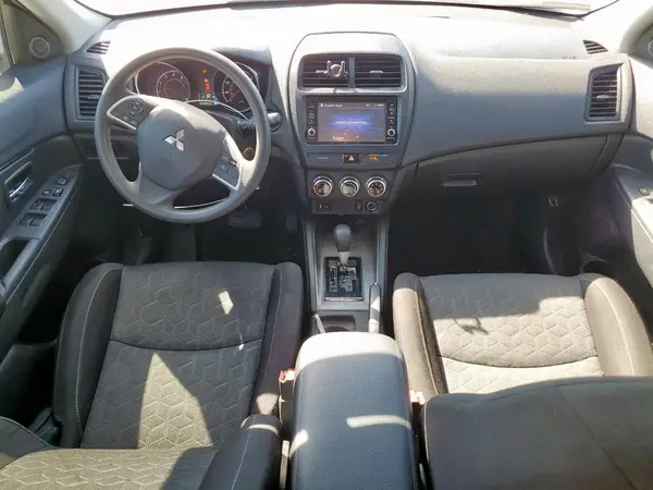 JA4AP3AU6LU014723 2020 MITSUBISHI OUTLANDER - Image 8