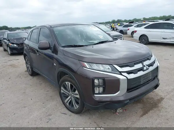 JA4AP3AU6LU015905 2020 MITSUBISHI OUTLANDER - Image 1