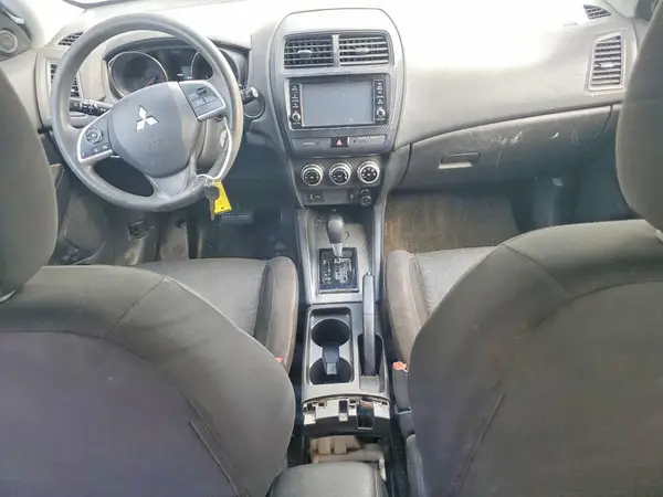 JA4AP3AU6LU016729 2020 MITSUBISHI OUTLANDER - Image 8
