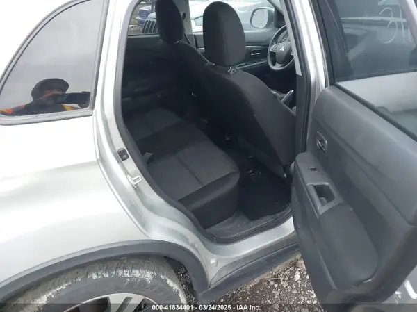 JA4AP3AU6LU017511 2020 MITSUBISHI OUTLANDER - Image 8