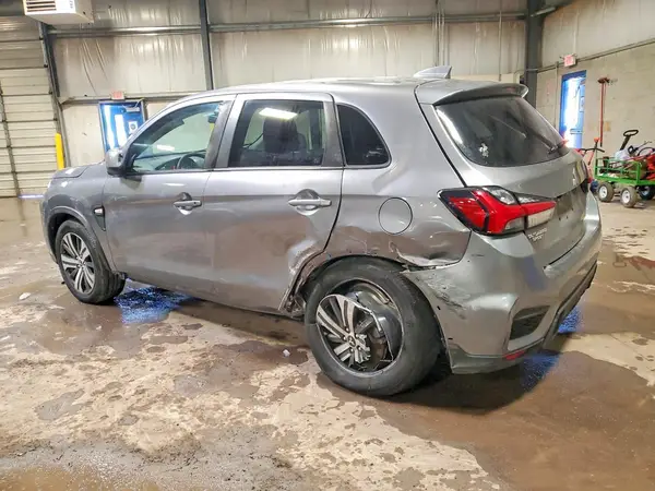 JA4AP3AU6LU018268 2020 MITSUBISHI OUTLANDER - Image 2