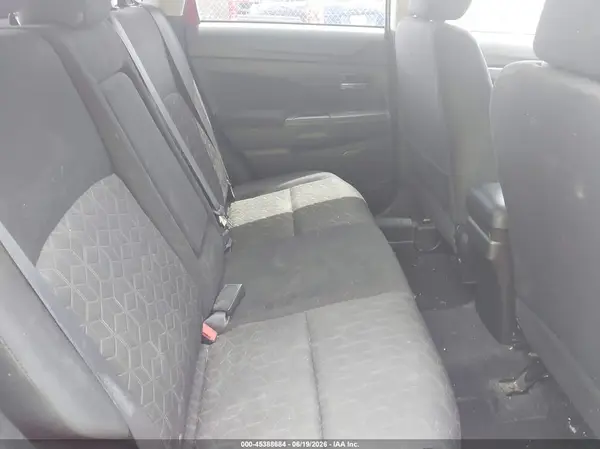 JA4AP3AU6LU021560 2020 MITSUBISHI OUTLANDER - Image 8