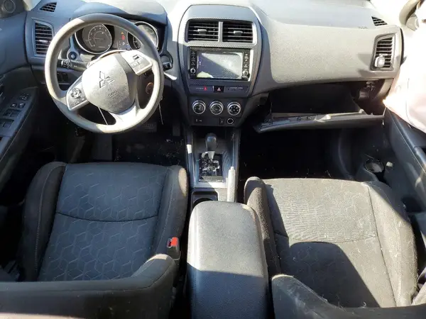 JA4AP3AU6LU029402 2020 MITSUBISHI OUTLANDER - Image 8