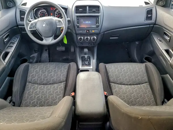 JA4AP3AU6LU030050 2020 MITSUBISHI OUTLANDER - Image 8