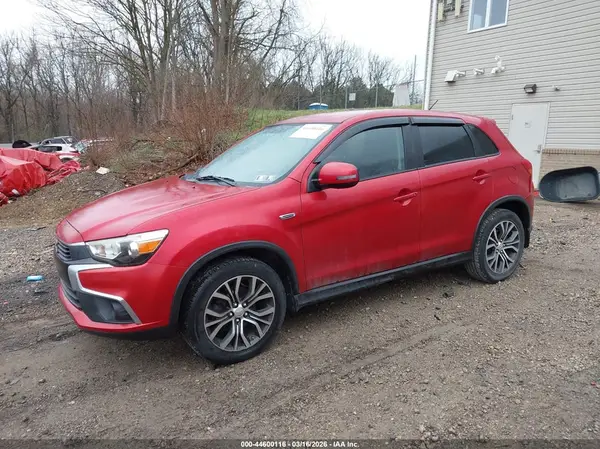 JA4AP3AU7GZ025397 2016 MITSUBISHI OUTLANDER - Image 2