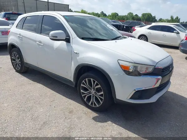 JA4AP3AU7GZ049912 2016 MITSUBISHI OUTLANDER - Image 1