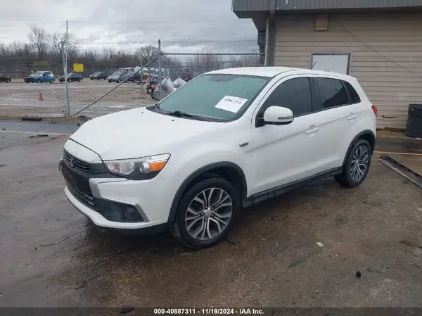 JA4AP3AU7GZ065897 2016 MITSUBISHI OUTLANDER - Image 2