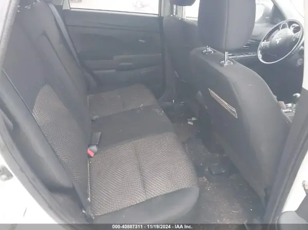 JA4AP3AU7GZ065897 2016 MITSUBISHI OUTLANDER - Image 8