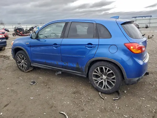 JA4AP3AU7HZ001568 2017 MITSUBISHI OUTLANDER - Image 2