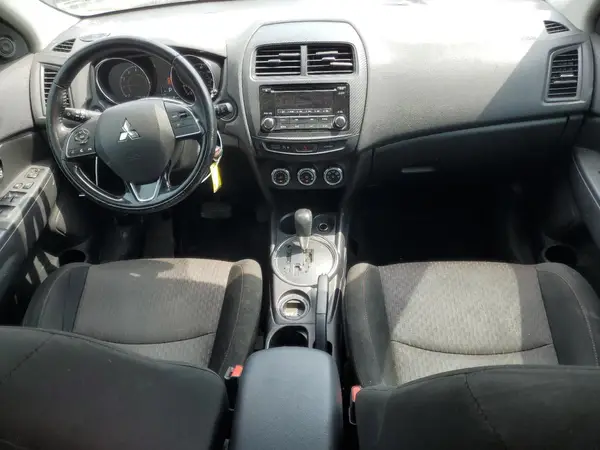 JA4AP3AU7HZ002767 2017 MITSUBISHI OUTLANDER - Image 8