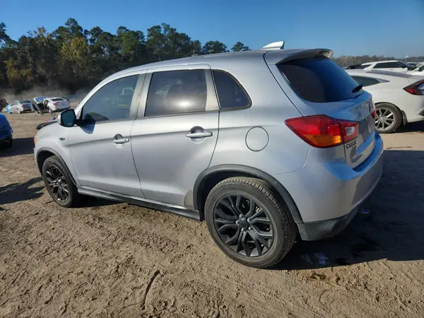 JA4AP3AU7HZ003255 2017 MITSUBISHI OUTLANDER - Image 2