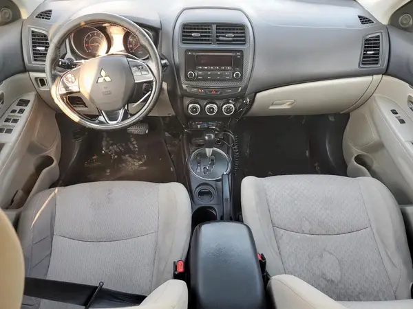 JA4AP3AU7HZ004244 2017 MITSUBISHI OUTLANDER - Image 8