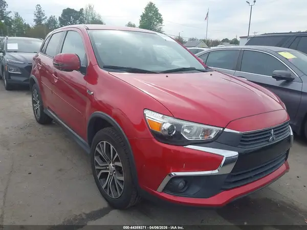 JA4AP3AU7HZ005751 2017 MITSUBISHI OUTLANDER - Image 1