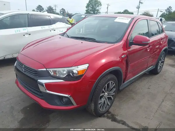 JA4AP3AU7HZ005751 2017 MITSUBISHI OUTLANDER - Image 2