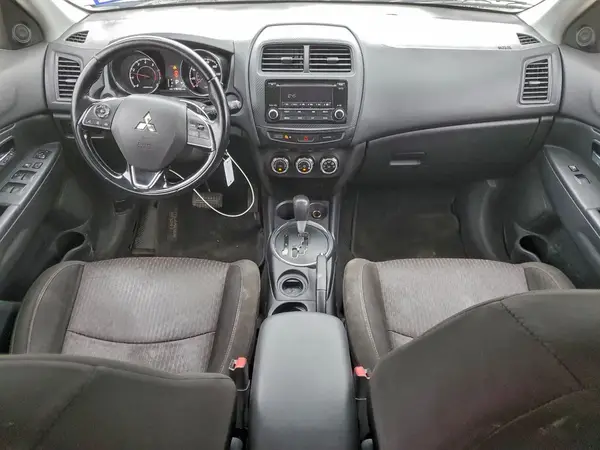 JA4AP3AU7HZ007550 2017 MITSUBISHI OUTLANDER - Image 8
