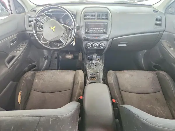 JA4AP3AU7HZ012053 2017 MITSUBISHI OUTLANDER - Image 8