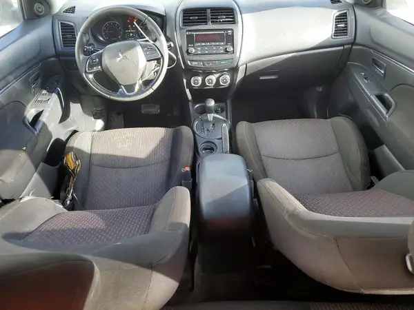 JA4AP3AU7HZ013820 2017 MITSUBISHI OUTLANDER - Image 8