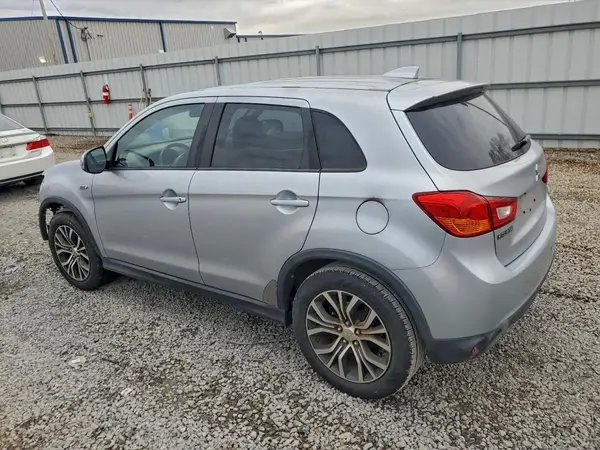 JA4AP3AU7HZ022999 2017 MITSUBISHI OUTLANDER - Image 2