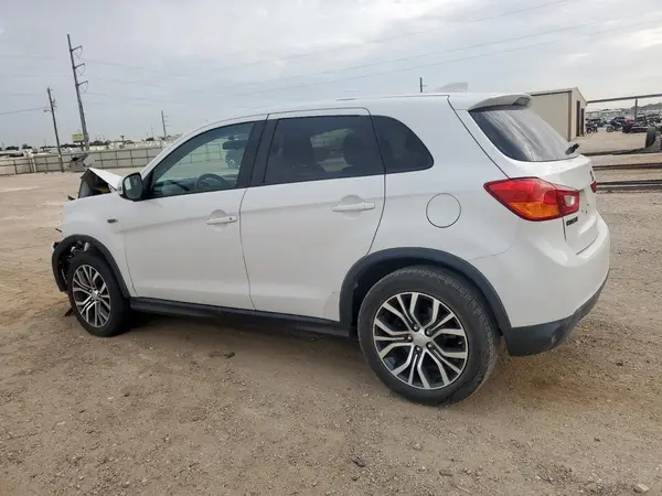 JA4AP3AU7HZ025367 2017 MITSUBISHI OUTLANDER - Image 2