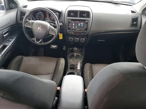 JA4AP3AU7HZ032805 2017 MITSUBISHI OUTLANDER - Image 8