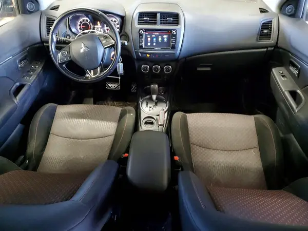 JA4AP3AU7HZ034148 2017 MITSUBISHI OUTLANDER - Image 8