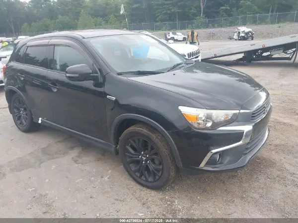 JA4AP3AU7HZ035106 2017 MITSUBISHI OUTLANDER - Image 1