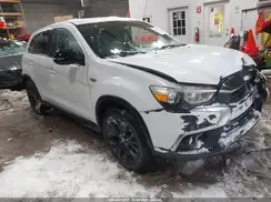 JA4AP3AU7HZ040421 2017 MITSUBISHI OUTLANDER