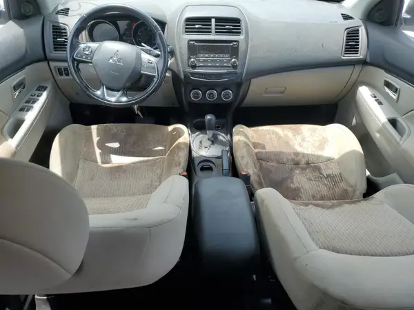 JA4AP3AU7HZ040502 2017 MITSUBISHI OUTLANDER - Image 8