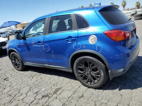 JA4AP3AU7HZ042816 2017 MITSUBISHI OUTLANDER - Image 2