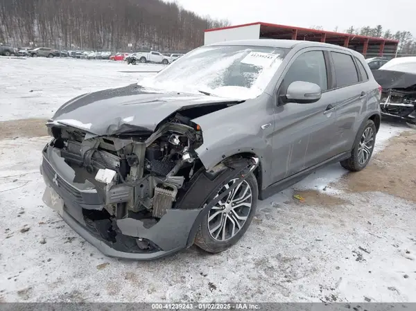 JA4AP3AU7HZ052729 2017 MITSUBISHI OUTLANDER - Image 2