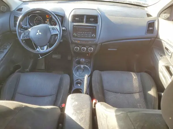 JA4AP3AU7HZ058966 2017 MITSUBISHI OUTLANDER - Image 8