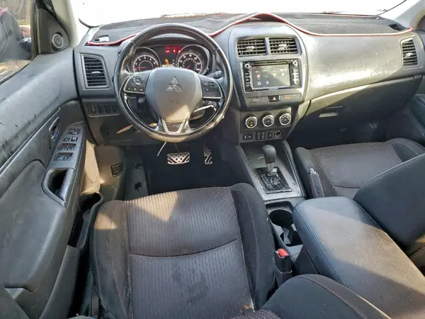 JA4AP3AU7JU004604 2018 MITSUBISHI OUTLANDER - Image 8