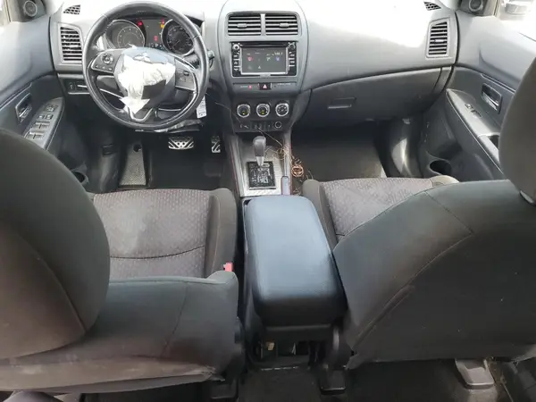 JA4AP3AU7JU004876 2018 MITSUBISHI OUTLANDER - Image 8