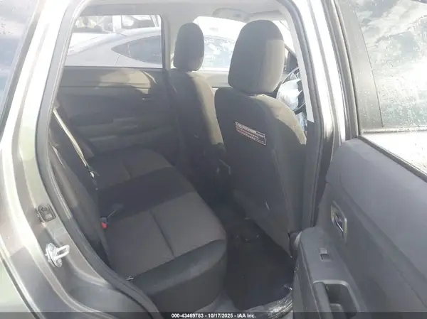 JA4AP3AU7JU006109 2018 MITSUBISHI OUTLANDER - Image 8