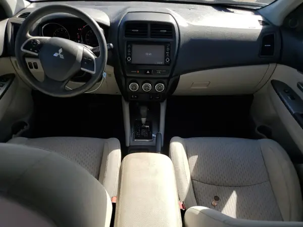 JA4AP3AU7JU006451 2018 MITSUBISHI OUTLANDER - Image 8