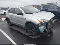 JA4AP3AU7JU014114 2018 MITSUBISHI OUTLANDER