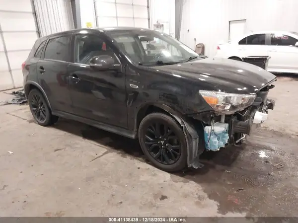 JA4AP3AU7JU016316 2018 MITSUBISHI OUTLANDER - Image 1