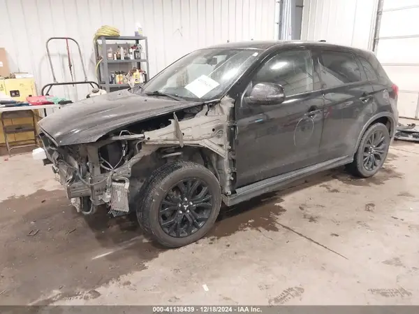 JA4AP3AU7JU016316 2018 MITSUBISHI OUTLANDER - Image 2
