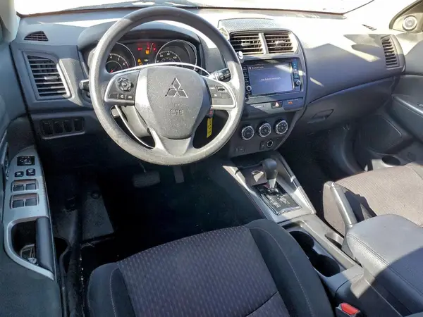 JA4AP3AU7JU017630 2018 MITSUBISHI OUTLANDER - Image 8