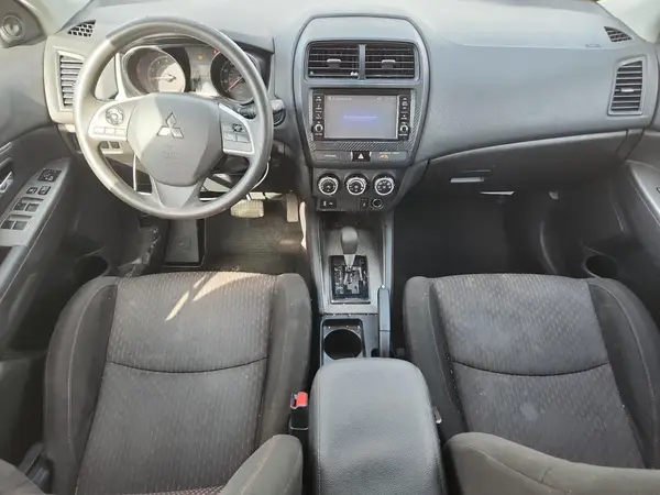 JA4AP3AU7JU019605 2018 MITSUBISHI OUTLANDER - Image 8
