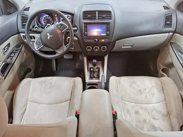 JA4AP3AU7JU022102 2018 MITSUBISHI OUTLANDER - Image 8