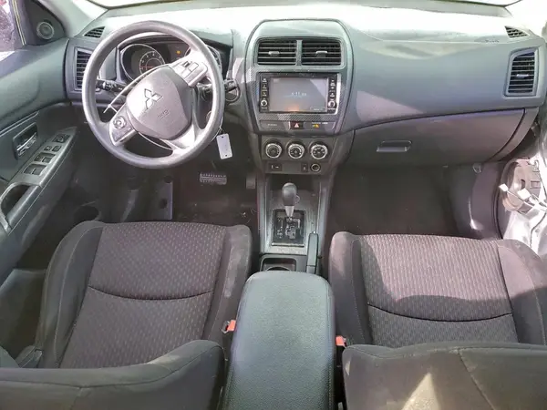 JA4AP3AU7JZ000734 2018 MITSUBISHI OUTLANDER - Image 8