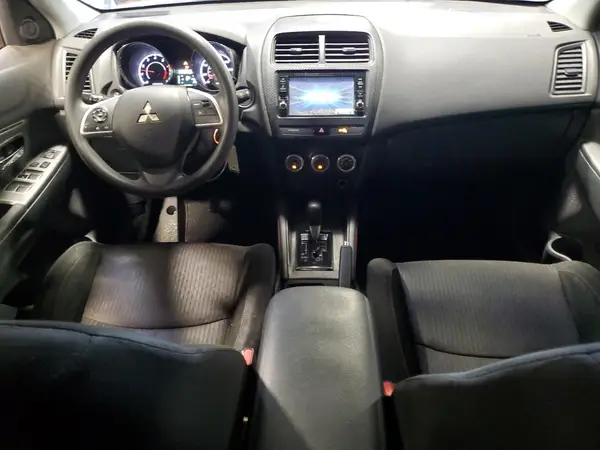 JA4AP3AU7JZ000944 2018 MITSUBISHI OUTLANDER - Image 8
