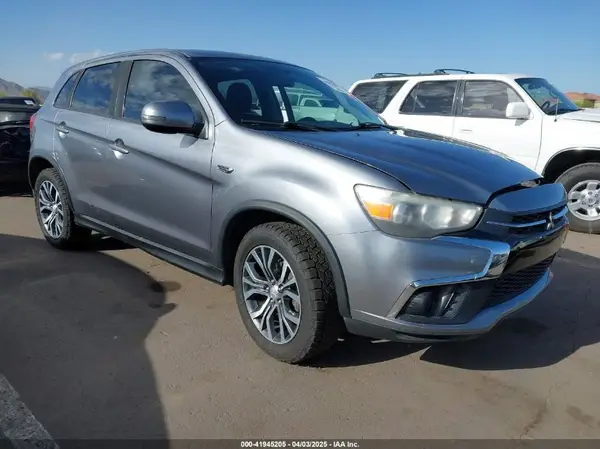 JA4AP3AU7JZ001723 2018 MITSUBISHI OUTLANDER - Image 1
