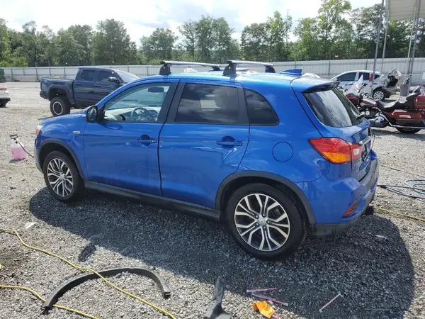 JA4AP3AU7JZ007330 2018 MITSUBISHI OUTLANDER - Image 2