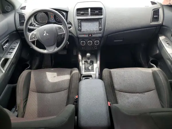 JA4AP3AU7JZ007540 2018 MITSUBISHI OUTLANDER - Image 8