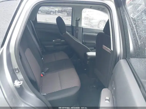 JA4AP3AU7JZ007697 2018 MITSUBISHI OUTLANDER - Image 8