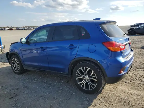 JA4AP3AU7KU000392 2019 MITSUBISHI OUTLANDER - Image 2