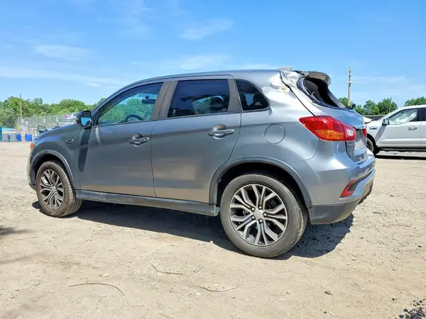 JA4AP3AU7KU003907 2019 MITSUBISHI OUTLANDER - Image 2