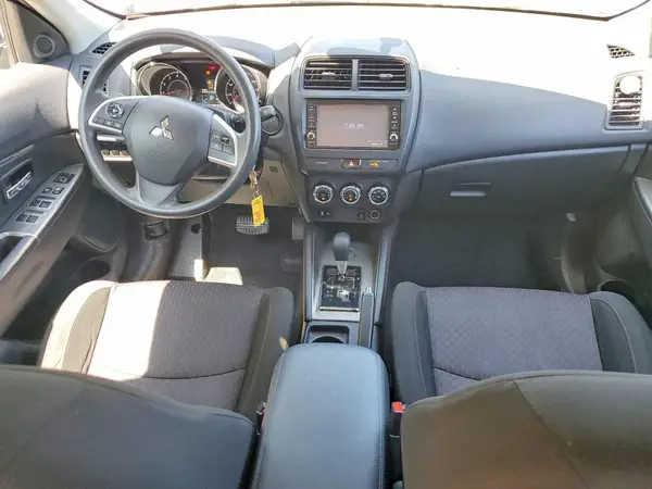 JA4AP3AU7KU003907 2019 MITSUBISHI OUTLANDER - Image 8